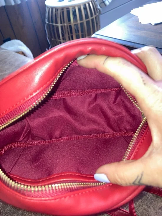 Valentino Orlandi Quilted RED Crossbody Bag with Gold Chain - Picture 6 of 6